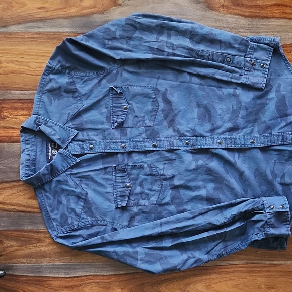 American Eagle Outfitters, Men's Long Sleeve, Button Down Shirt. XL Blue Camo - Picture 1 of 8